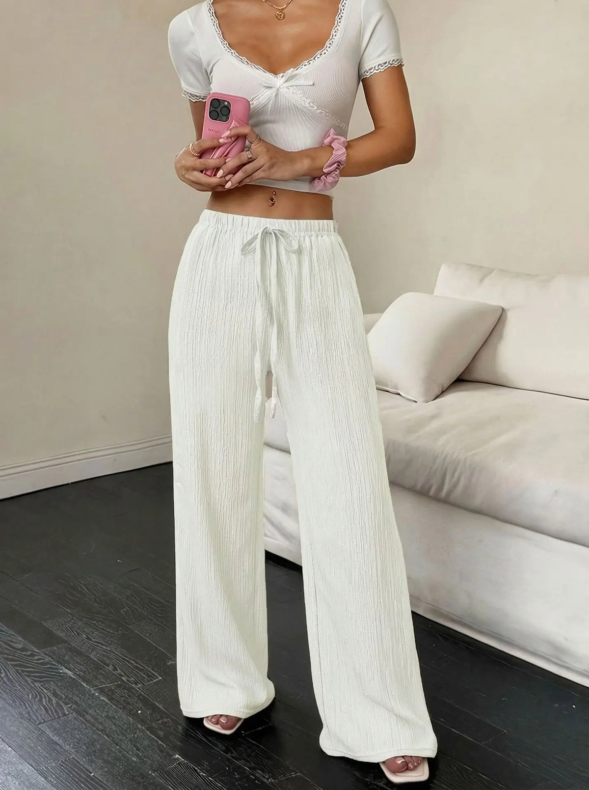 Calça Feminina Modelagem Wide Leg.