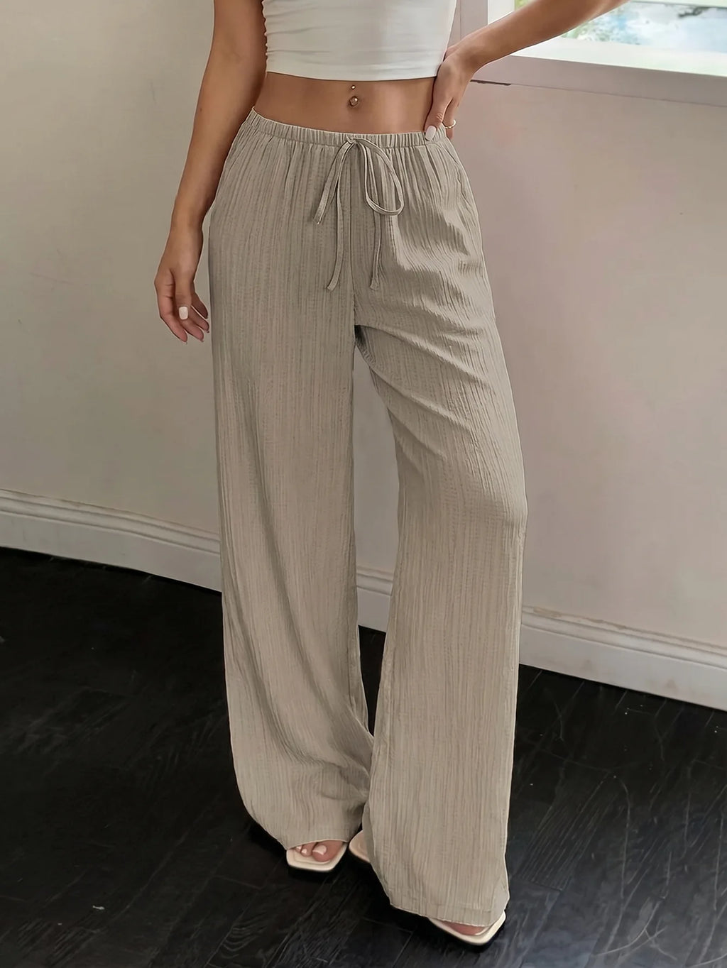Calça Feminina Modelagem Wide Leg.