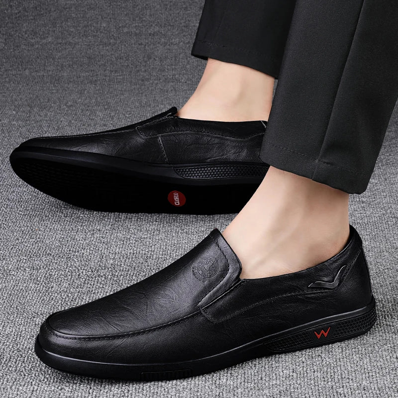 sapatos Clohoo camadas de couro com fundo de borracha