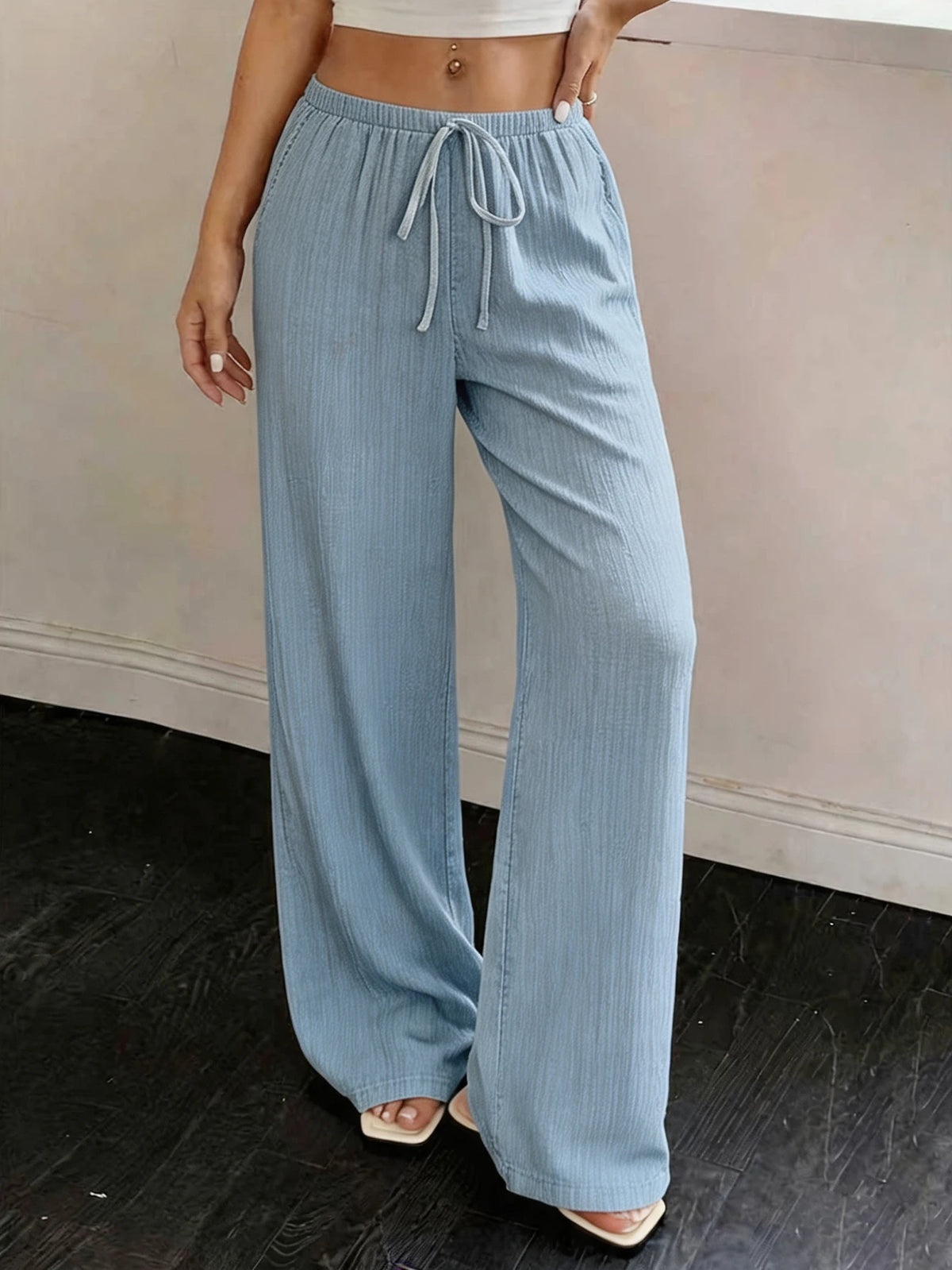 Calça Feminina Modelagem Wide Leg.